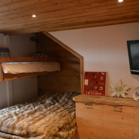 Chalet Pra-Loup, 5 Pieces, 12 Personnes - Fr-1-165A-119